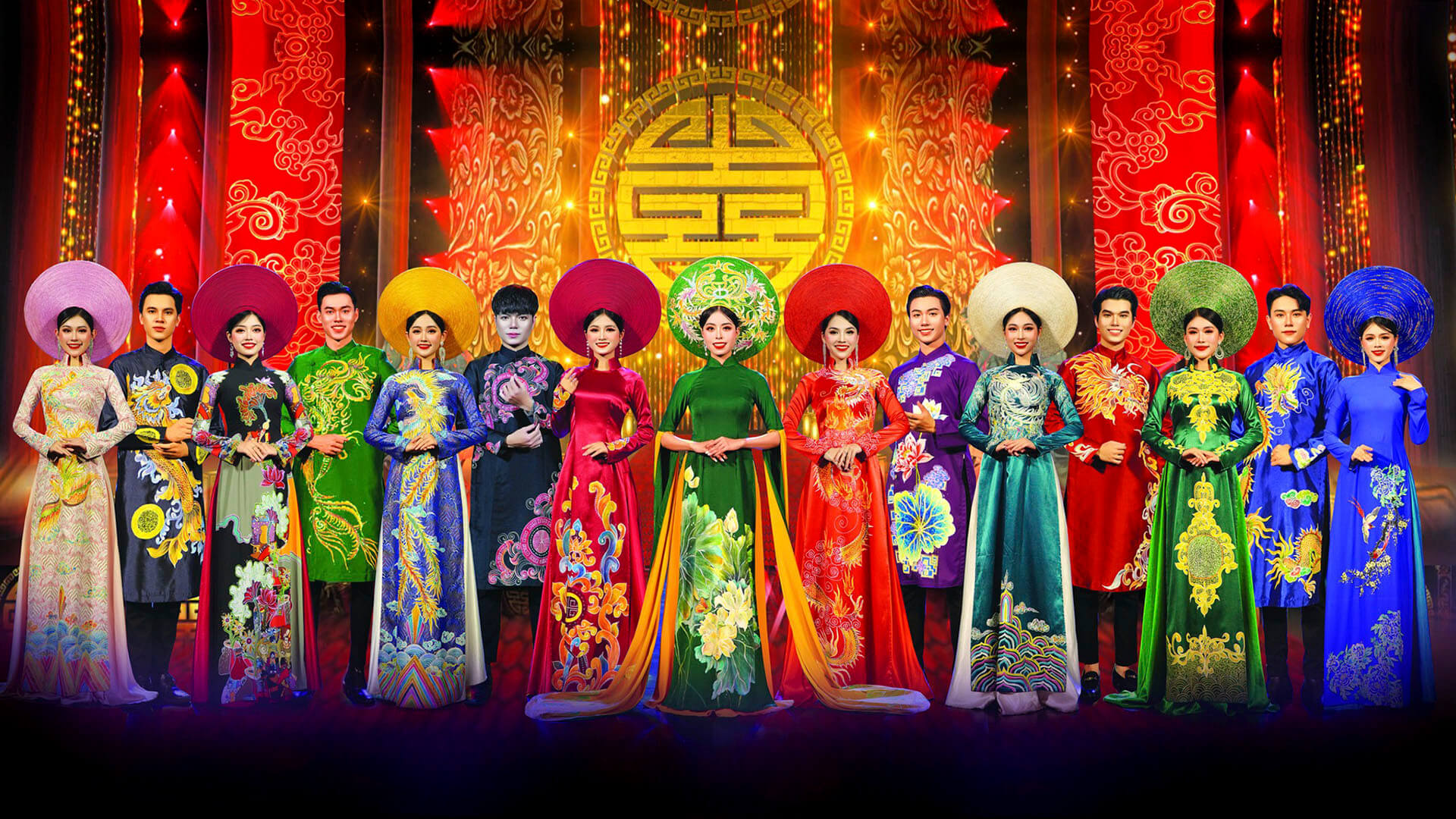 Ao Dai show